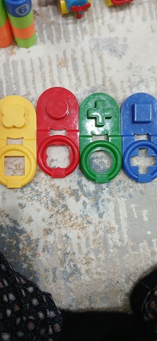 Игрушки детские развивающие