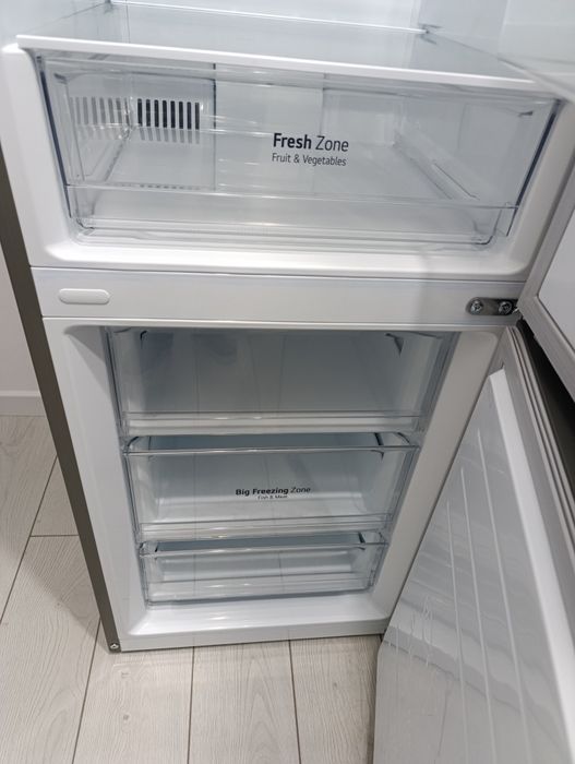 Продаю холодильник  LG