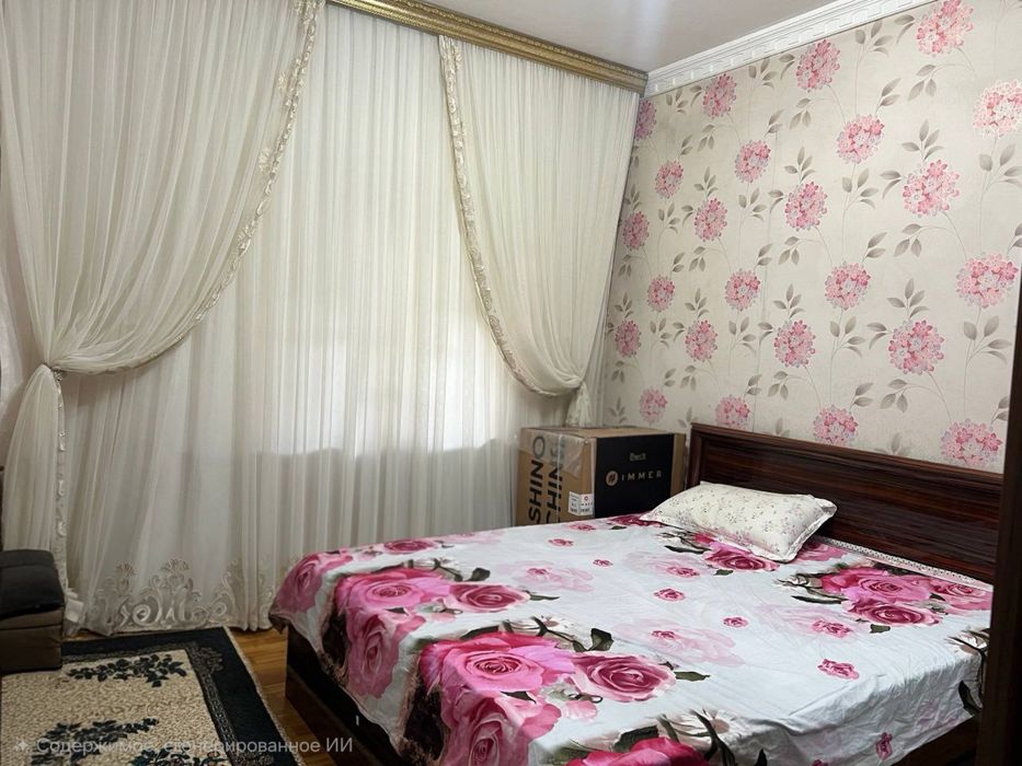 Sergeli 1 etaj 4 xonali orqa va oldi taraf ogorod va parkovka
