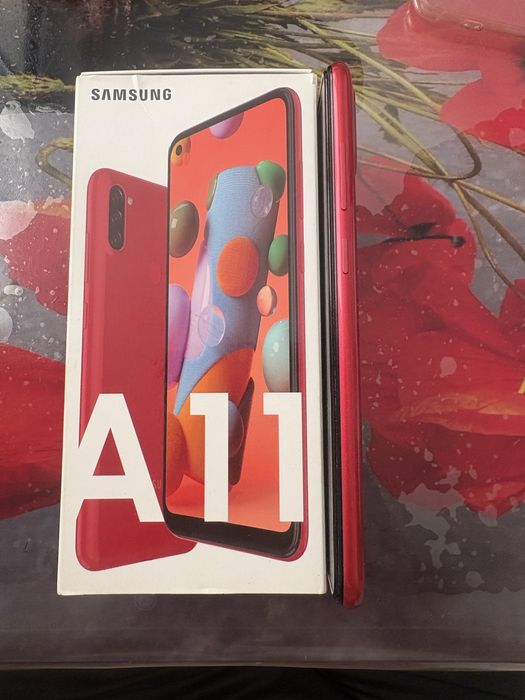 Samsung A11 смартфон
