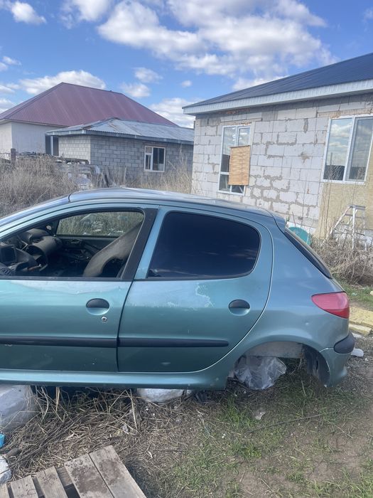 Peugeot 206 на запчасти