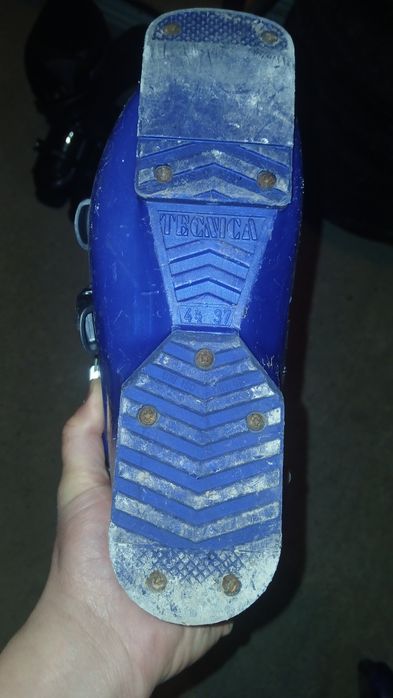 Продавам ски 120см и обувки 37номер