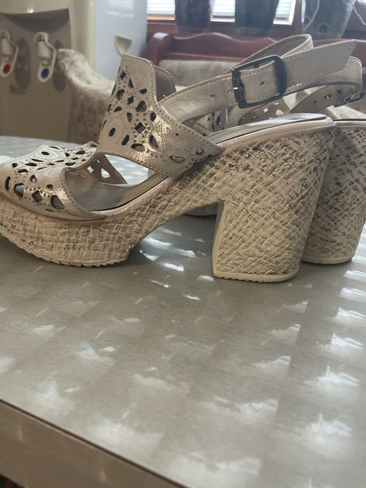 Дамски сандали от естествена кожа номер 35