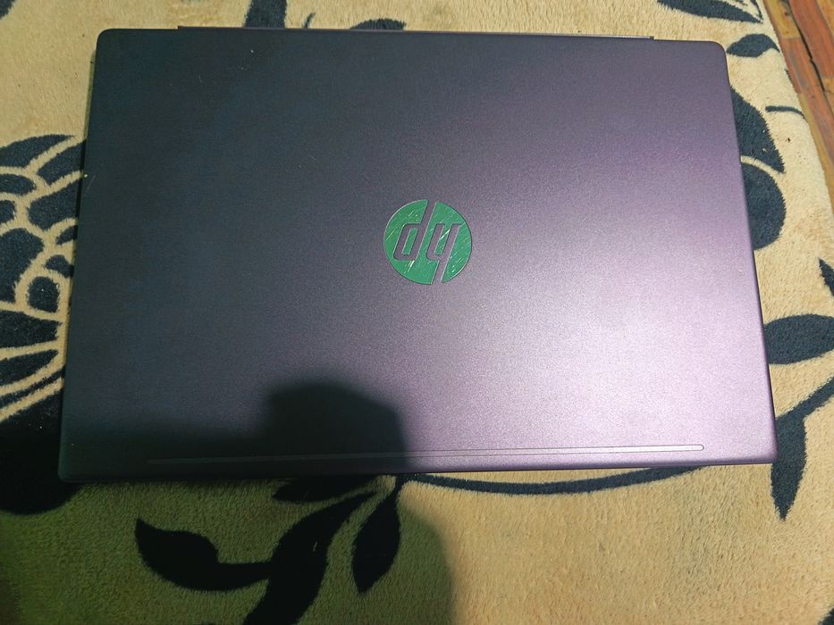 Vând laptop HP pavilion