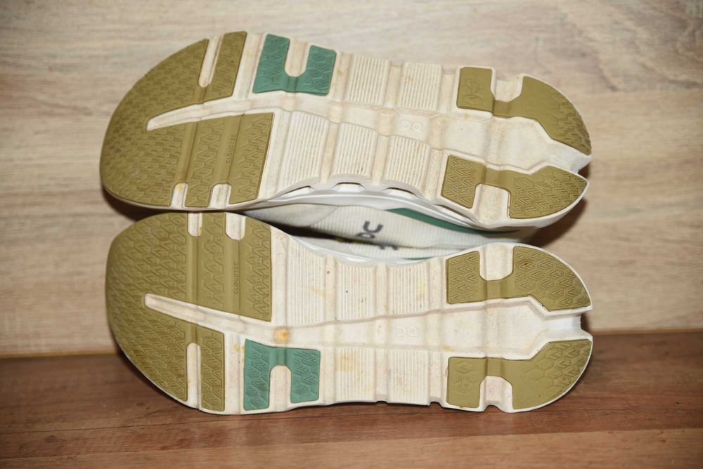 On Cloud оригинални маратонки, 43 номер