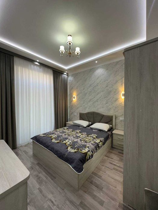 СРОЧНО только для семей сдаётся  2Х комнатная квартира Метро Новза  !