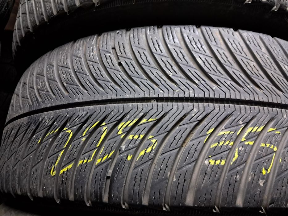 Anvelope second iarna 225 55 R18 Michelin