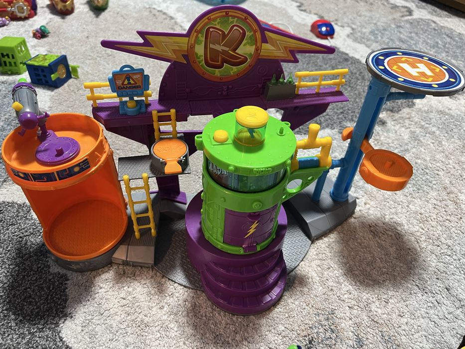 Bătălia Kazoom Lab. Profesorul K vs. Enigma