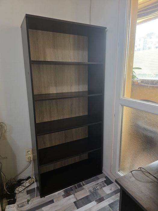 Етажерка за книги