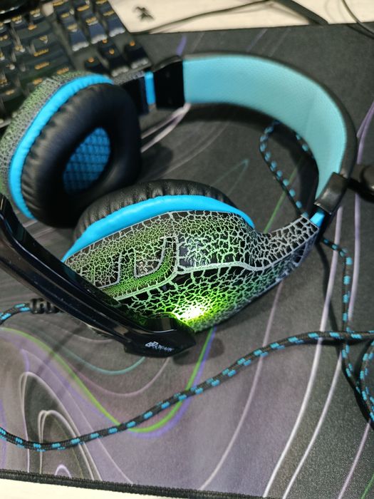 Продам игровую клавиатуру в идеальном состоянии