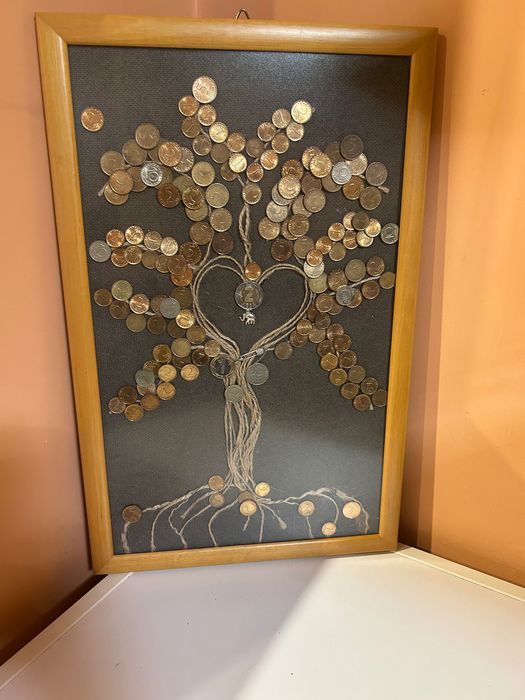 Картина “ Дървото на парите “