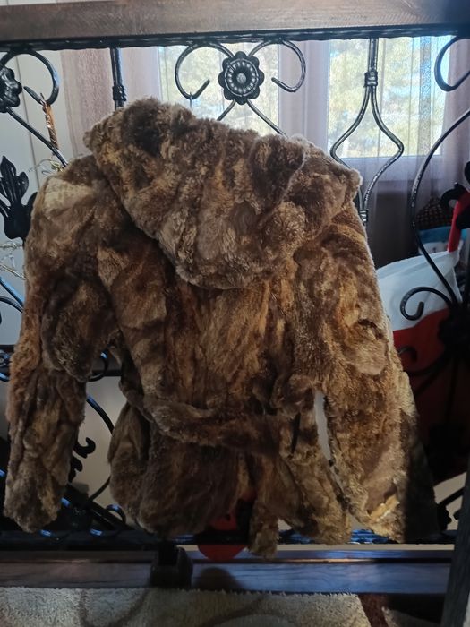 Късо палто от естествен косъм