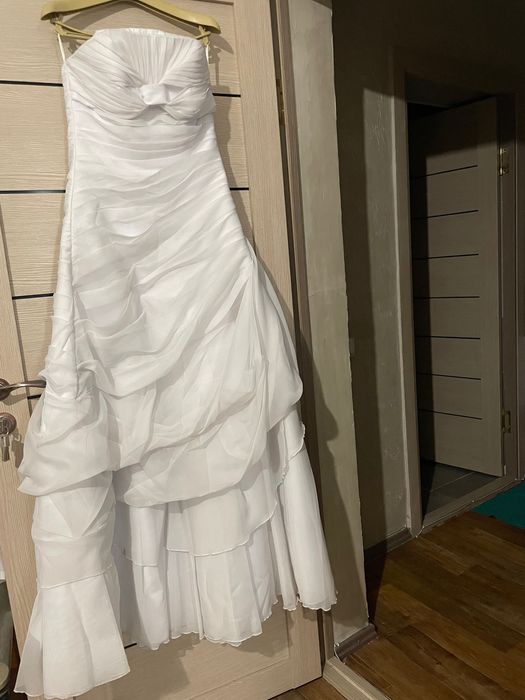 Продам новые свадебные платья