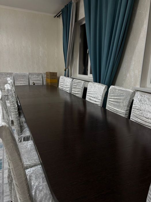 Стол 4метра…..