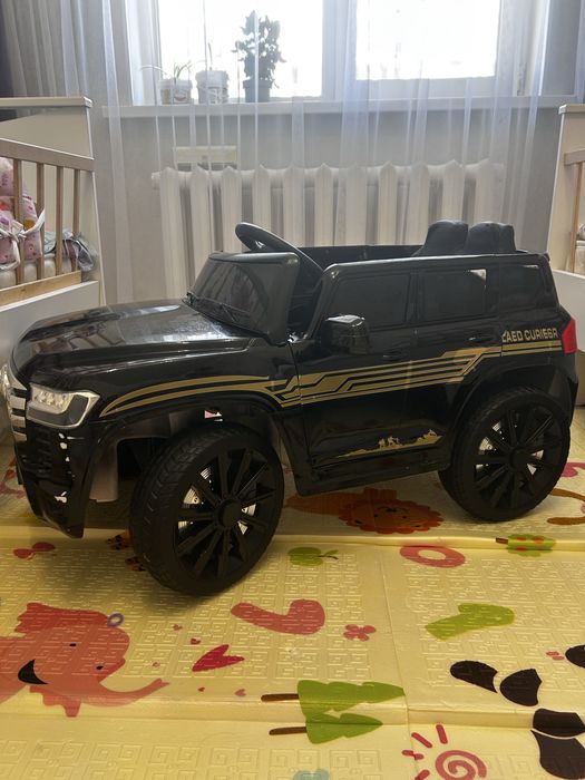 Автомобиль Toyota Land Cruiser