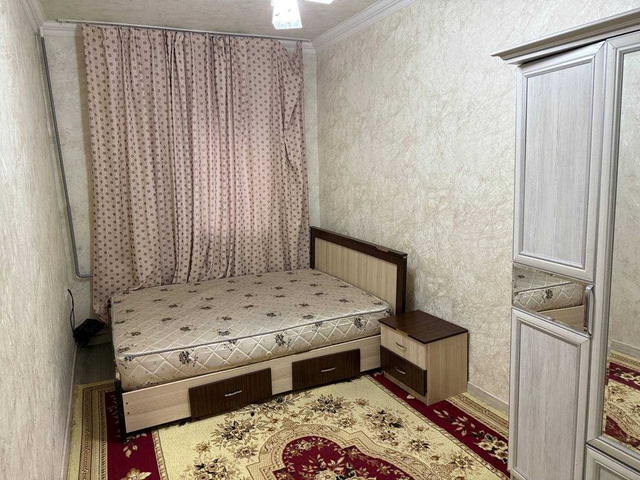 Метро Буюк Ипак Йули, Буз Базар
 Британская школа,  3 комнатная