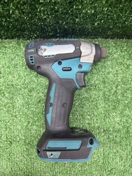 Безчетков импакт Makita DTD157