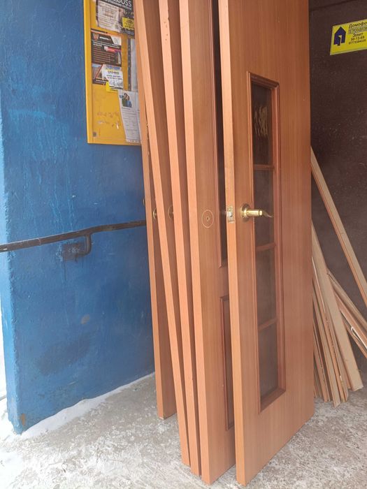 Продам двери межкомнатные бу