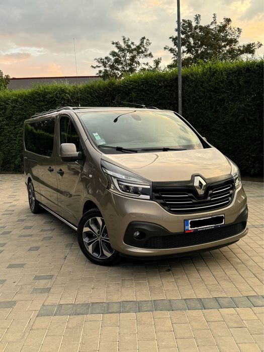 RENAULT  trafic  “SPACECLASS”  2018 Individual   8+1