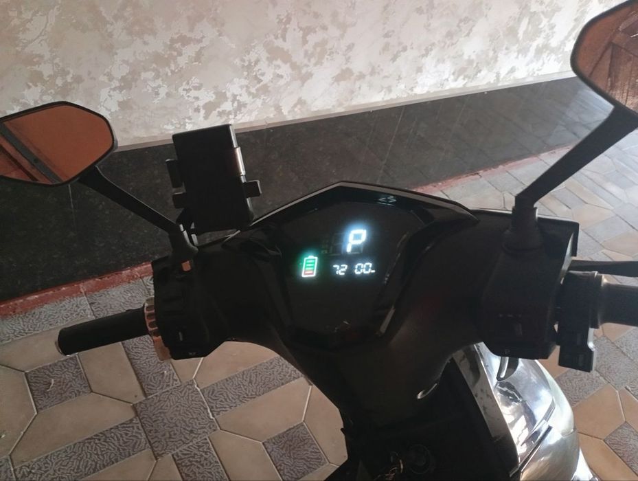 Skuter sotiladi 2025