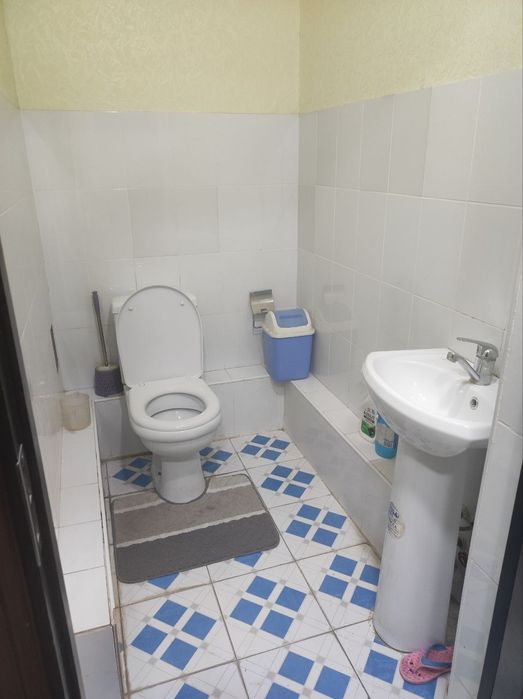 Продаётся квартира Юнусабад 4 квартал 3 комнатная