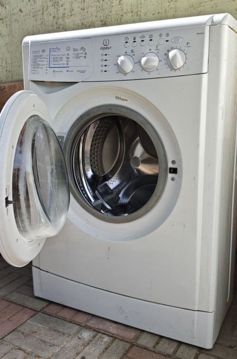 Стиральная машина Indesit