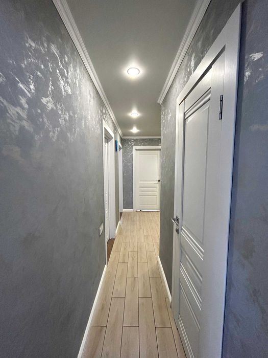 Продаётся 4х комн квартира