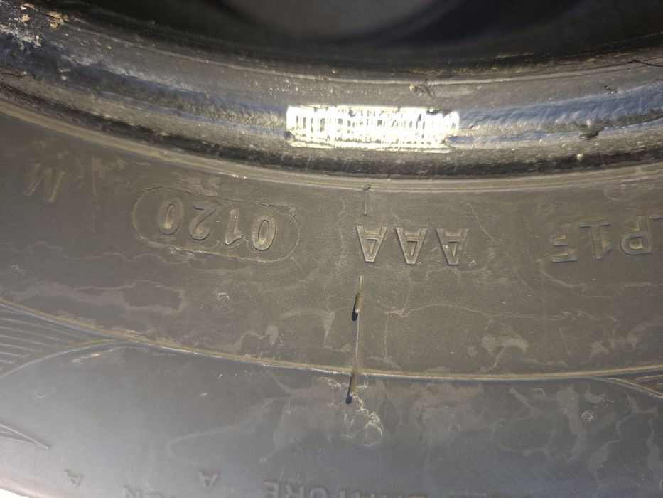 Anvelope / cauciucuri 215 65 R16