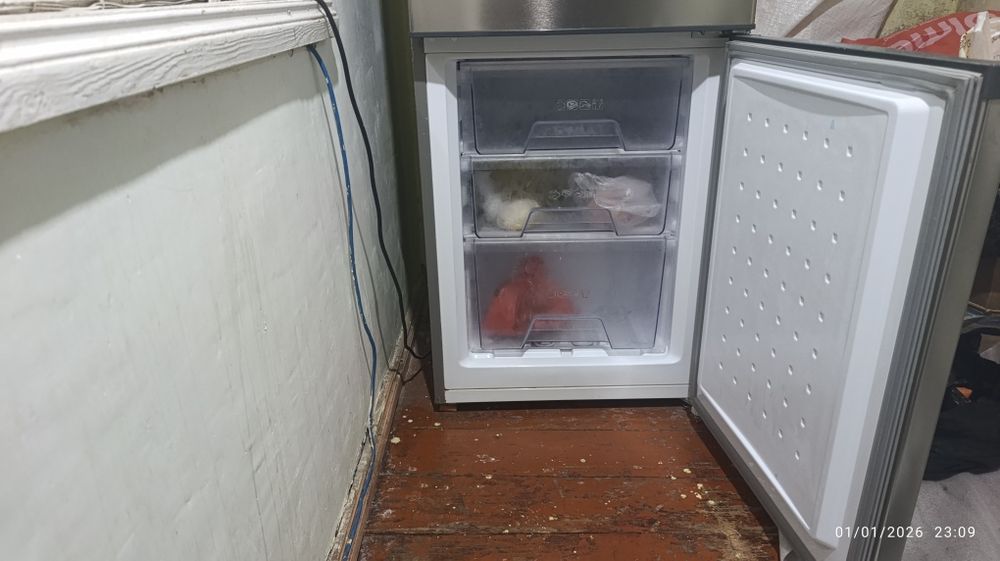 Xaladelnik xolati ideal.