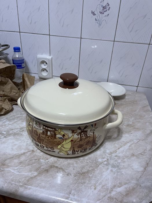 Кастрюля новая Российская