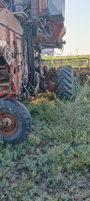 Комбайн нива енесей