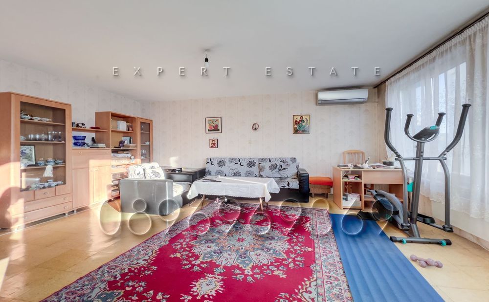 Продава се Четиристаен апартамент в Варна, Зимно кино Тракия - 97 кв.м за 1557 €/кв.м - Снимка #1