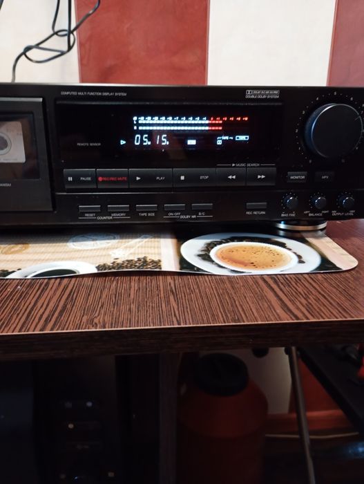 Vând  cassetedeck Denon DRM 710