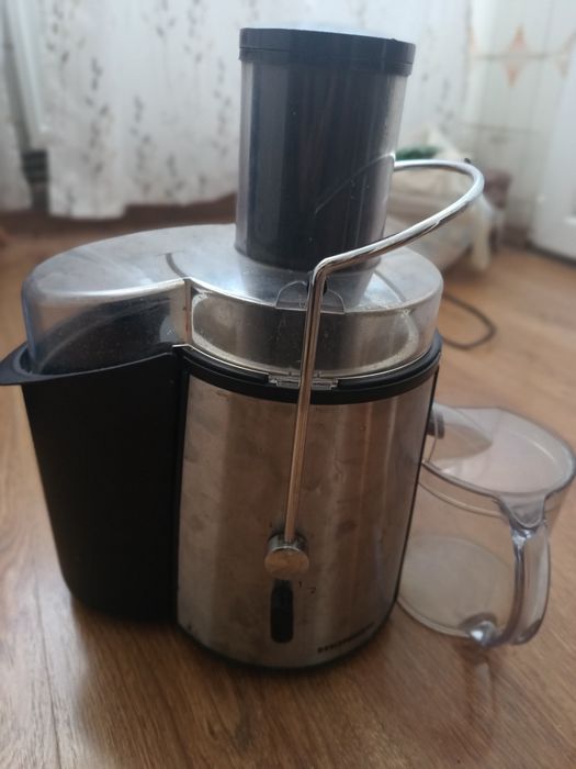 Storcător de fructe și legume Heinner