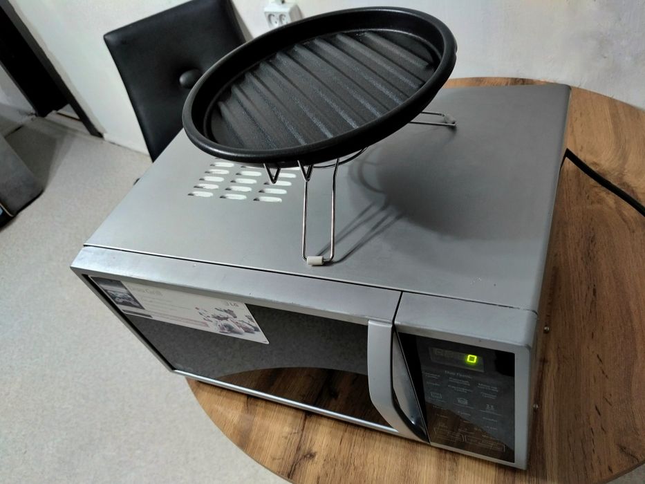 Продам мини печь-гриль LG