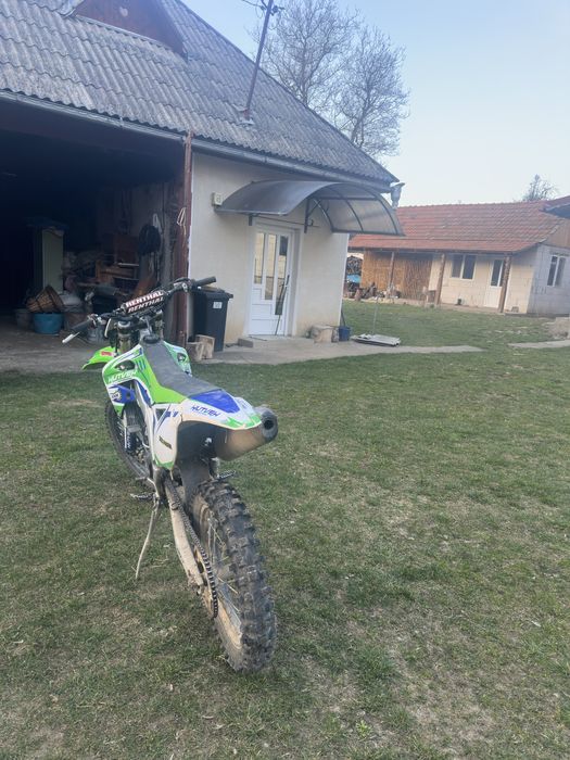 Motocicleta Kawasaki KX 450F 2014