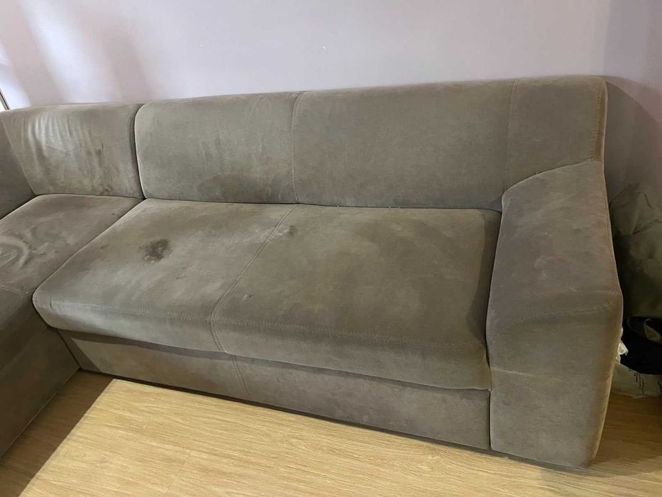 диван в добро запазено състояние