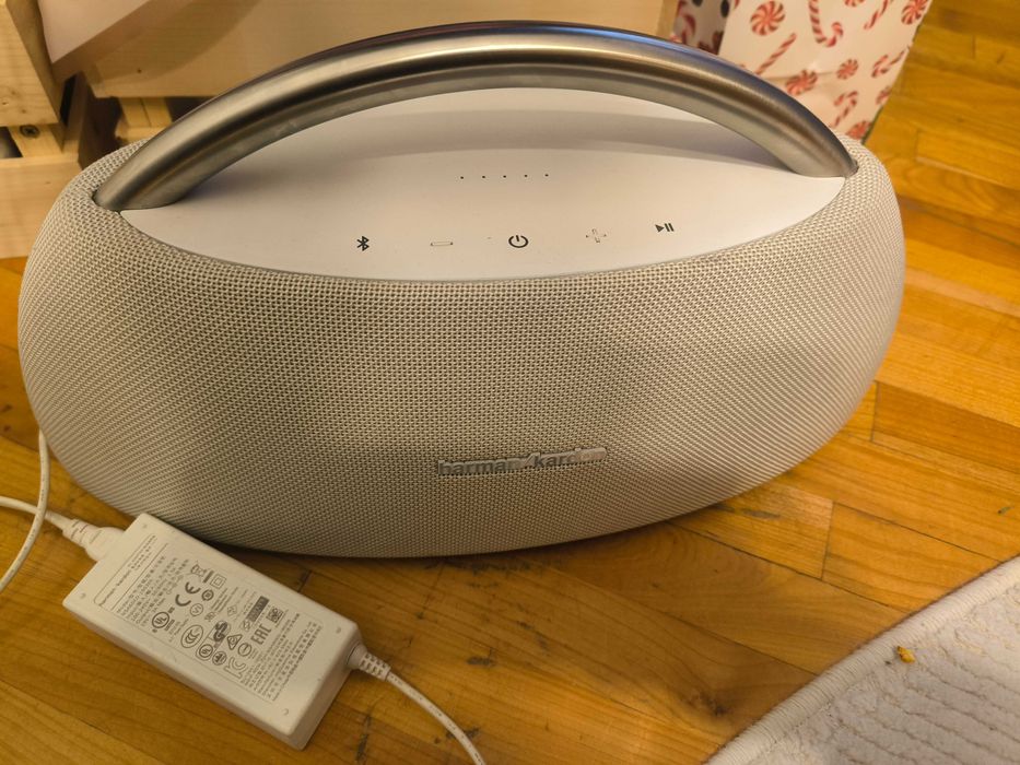 Boxa HARMAN Kardon Go Play 2 vs jbl