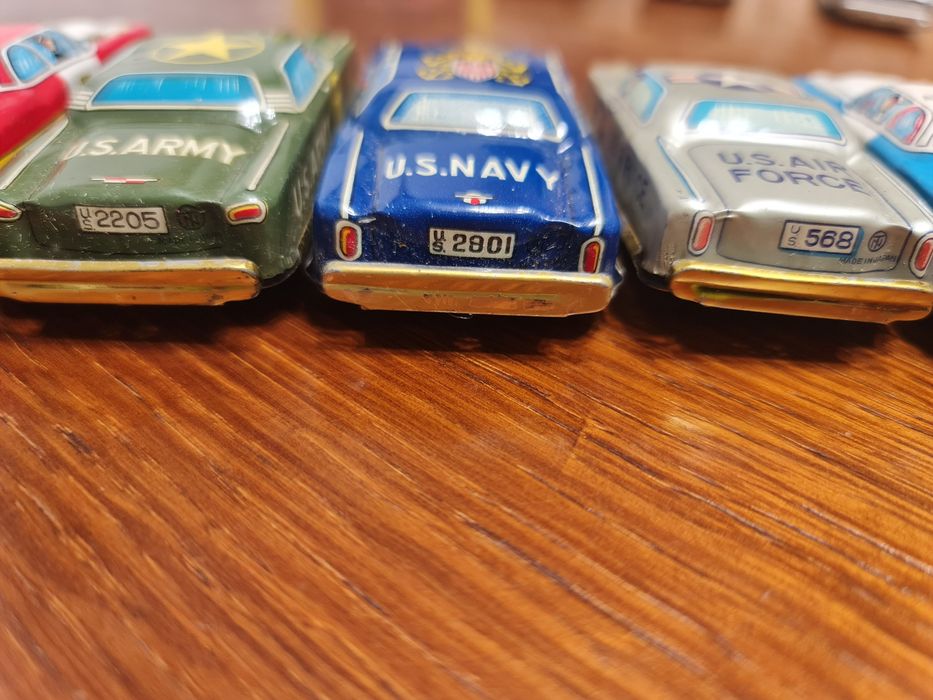 Masinuța de tabla de colectie Tin Toys Vintage Japan.