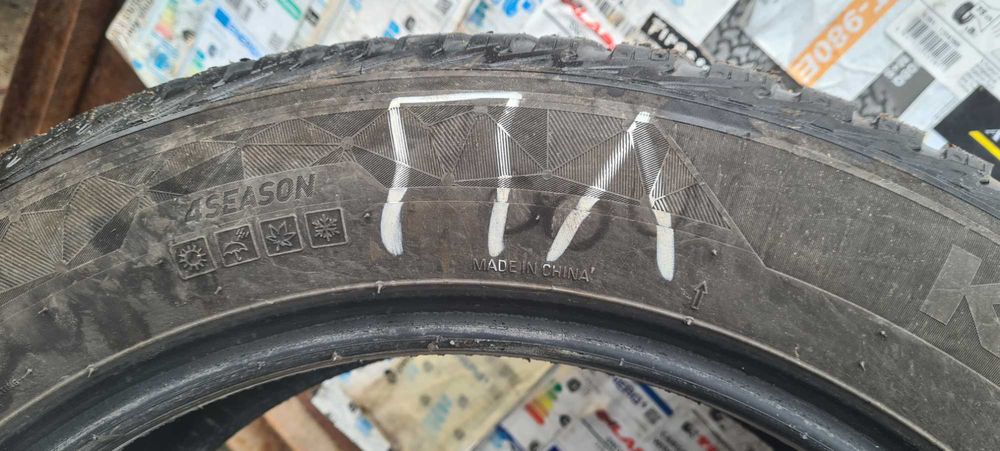 Гуми KUMHO SOLUS 4 SEASON 225/55 R18