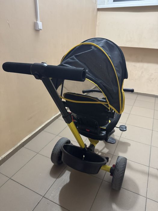 В продаже трехколесный велосипед