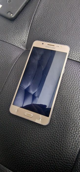 Samsung Galaxy j510