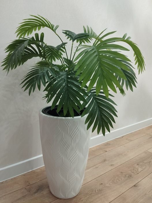 Продам пальму искусственный