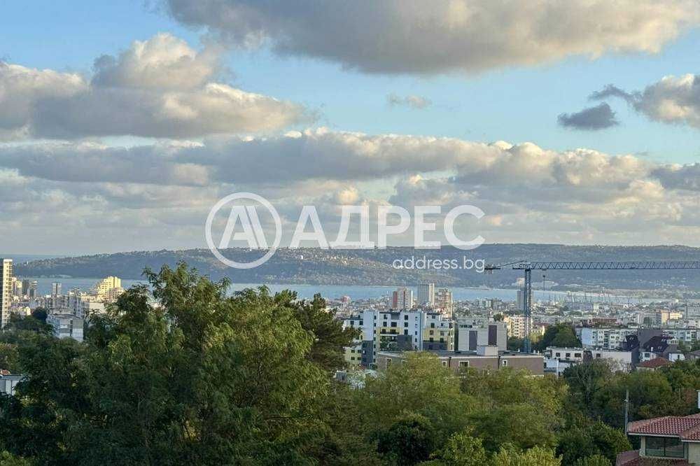 Само от АДРЕС! Тристаен апартамент, кв. Цветен квартал, гр. Варна