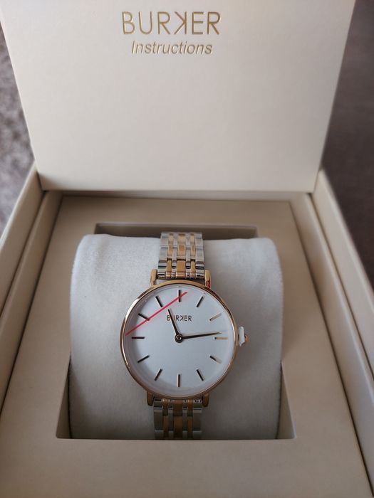 Часы новые  burker