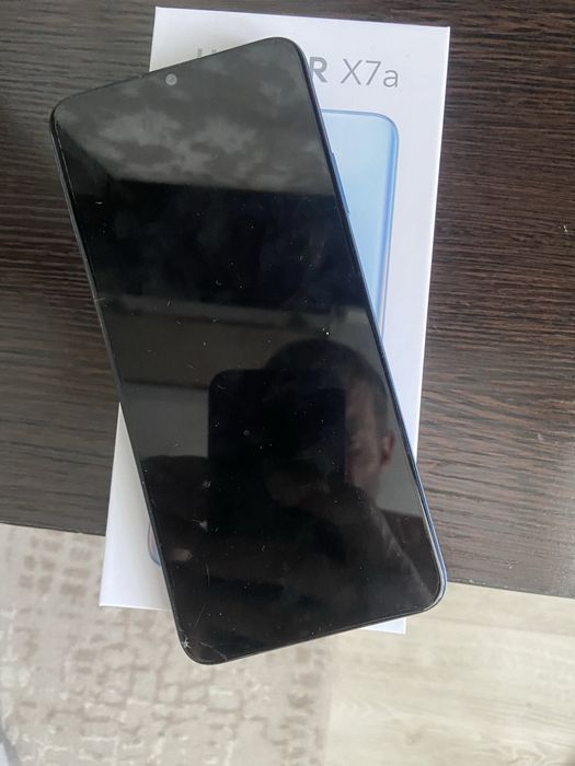 Продам телефон Honor X7a