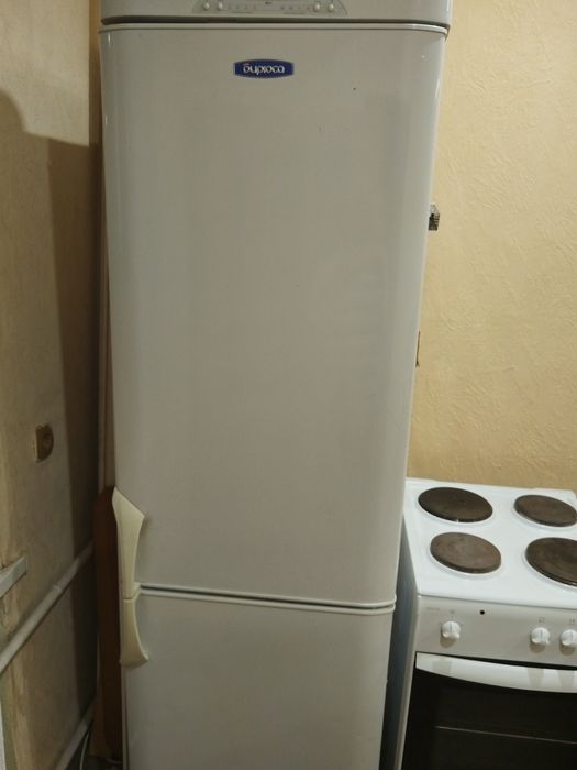 Холодильник двухкамерный