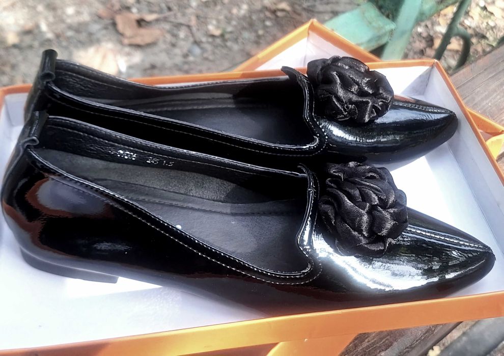 Продам женские балетки