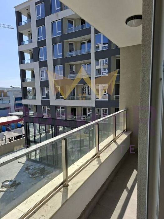 Продава се Двустаен апартамент в Бургас, Изгрев - 74 кв.м за 1717 €/кв.м - Снимка #7