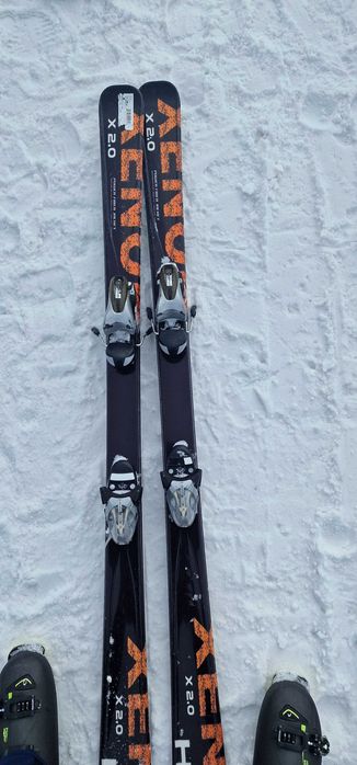 Schiuri  170 cm Head Xenon pentru incepatori/avansati